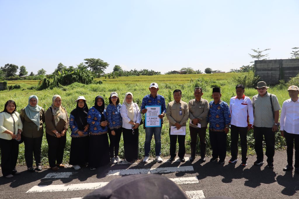 Tinjau Lapang dan Verifikasi Data Tukar Menukar Tanah Milik Desa Karangjati dengan JMRB Berlangsung Sukses dan Tertib